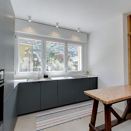 Mgh - Supreme Apartment